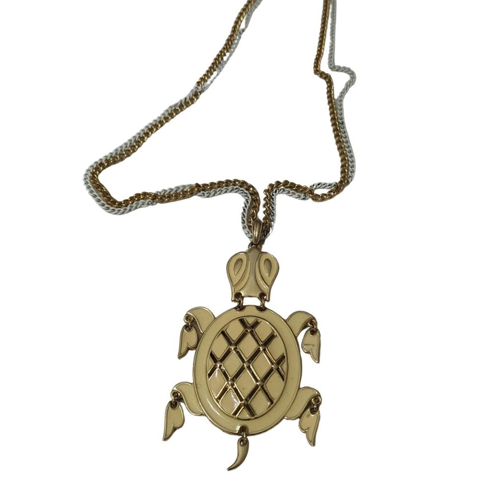 1970s Mod Asian Articulated Tortoise Moveable Pendant Turtle Chain Link Necklace